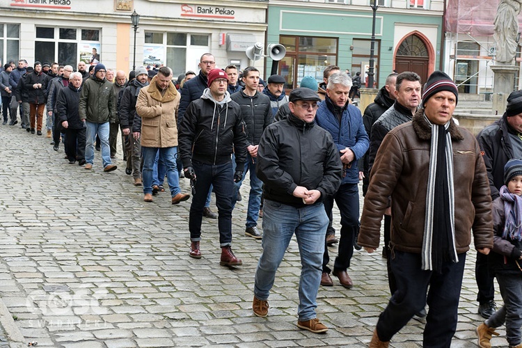 Męski Różaniec w Świdnicy - marzec