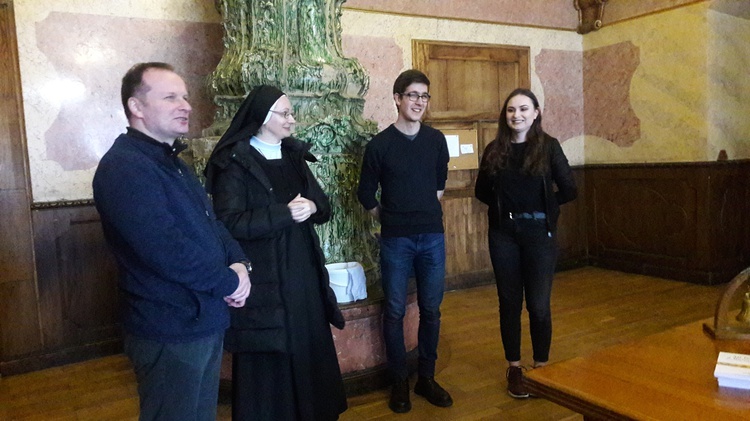 Stypendyści Fundacji "Dzieła Nowego Tysiąclecia" w Henrykowie