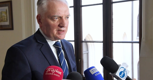 Gowin: 25 mln zł na badania nad koronawirusem
