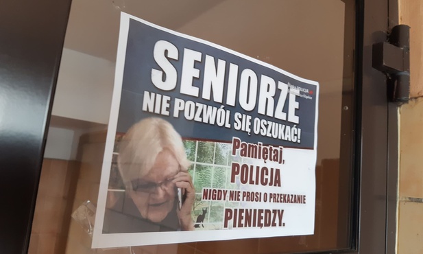 Siemianowice Śląskie. Seniorze nie pozwól się oszukać! Akcja plakatowa policji