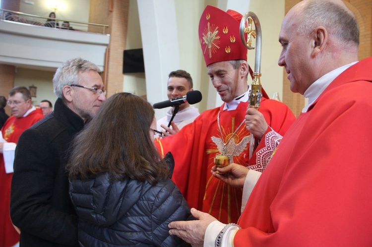 Bierzmowanie w parafii św. Jana Pawła II w Nowym Sączu