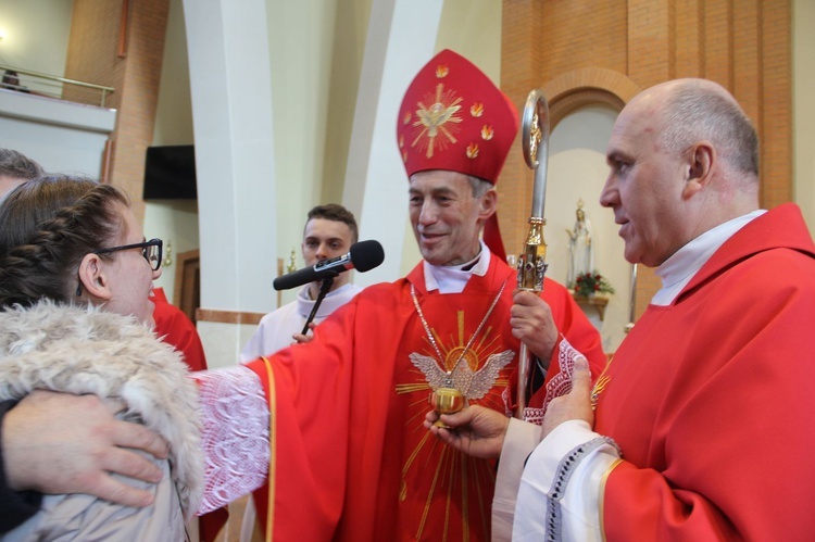 Bierzmowanie w parafii św. Jana Pawła II w Nowym Sączu