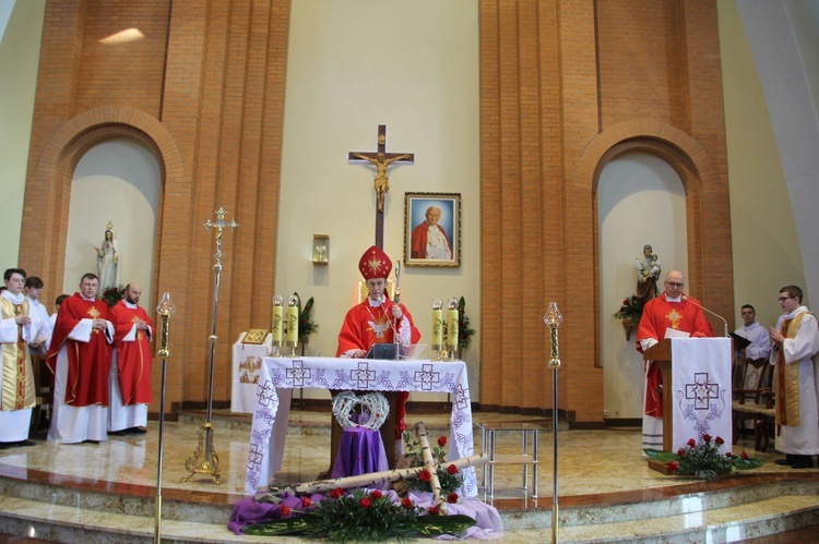 Bierzmowanie w parafii św. Jana Pawła II w Nowym Sączu