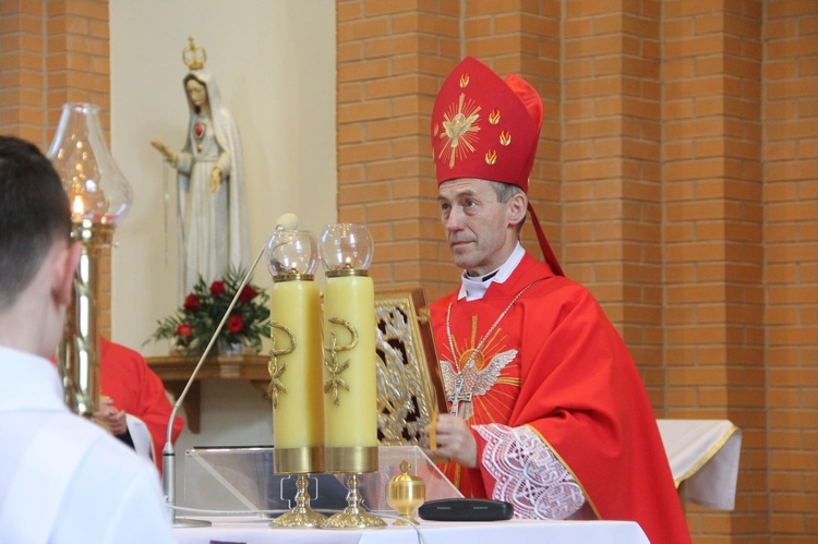 Bierzmowanie w parafii św. Jana Pawła II w Nowym Sączu