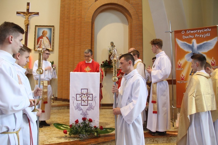 Bierzmowanie w parafii św. Jana Pawła II w Nowym Sączu