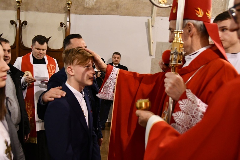 Bierzmowanie w sądeckiej bazylice