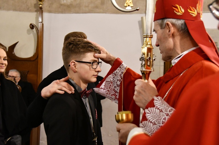 Bierzmowanie w sądeckiej bazylice