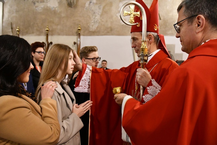 Bierzmowanie w sądeckiej bazylice