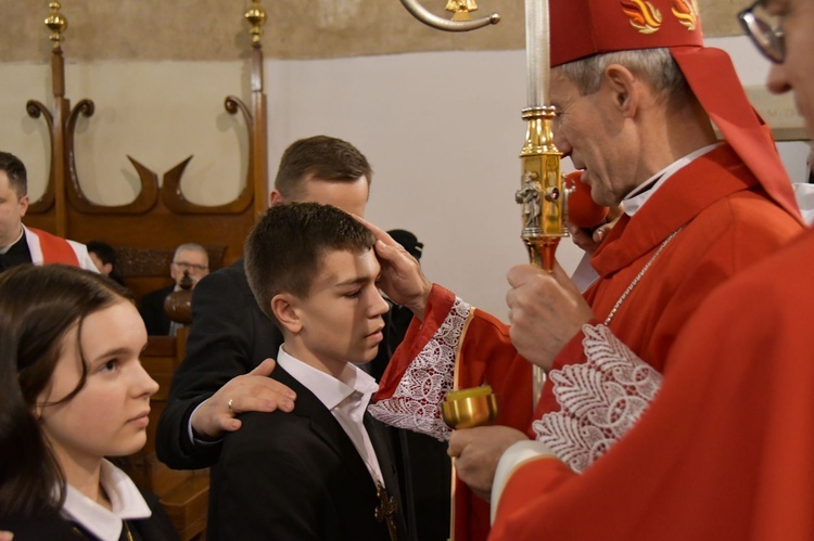 Bierzmowanie w sądeckiej bazylice