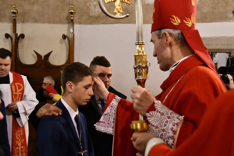 Bierzmowanie w sądeckiej bazylice