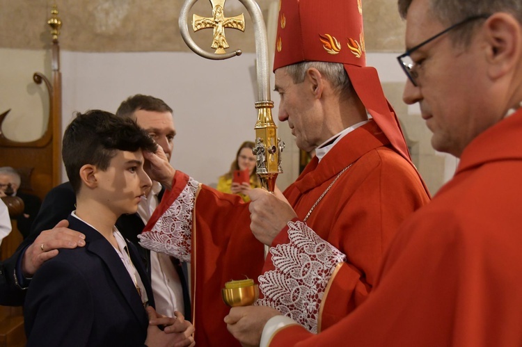 Bierzmowanie w sądeckiej bazylice