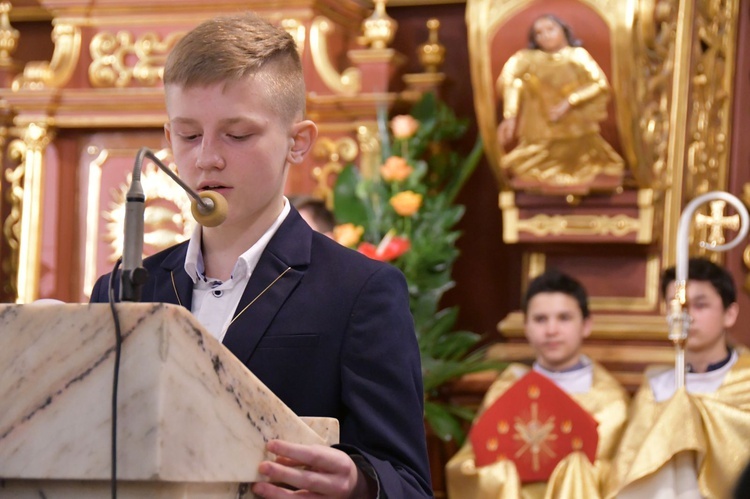 Bierzmowanie w sądeckiej bazylice