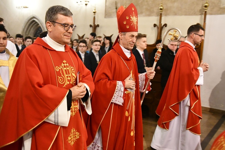 Bierzmowanie w sądeckiej bazylice