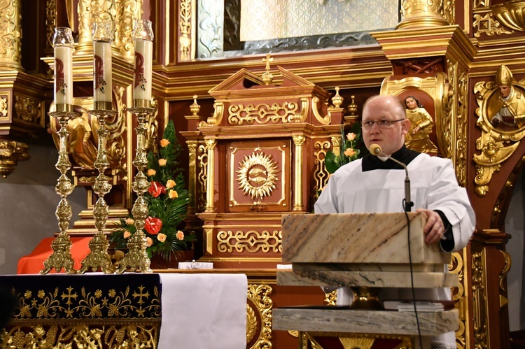 Bierzmowanie w sądeckiej bazylice