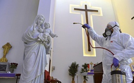 We Włoszech w obawie przed koronawirusem zamknięto kościoły.