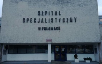 W szpitalu w Puławach znajdują się najważniejsze oddziały specjalistyczne.