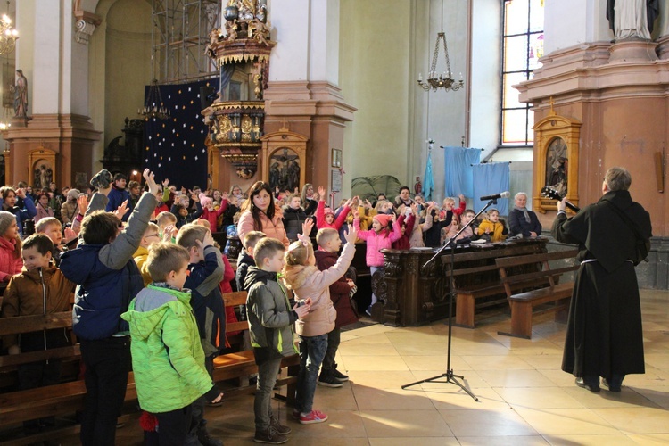 Świątynia, katecheza i kino