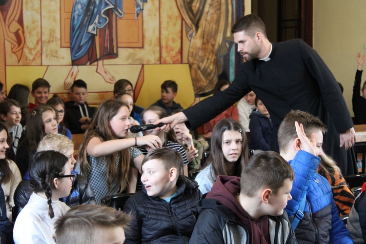 Świątynia, katecheza i kino