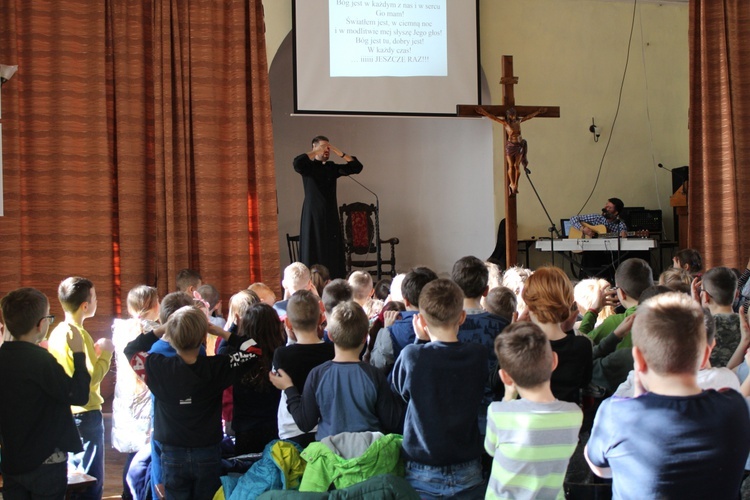 Świątynia, katecheza i kino