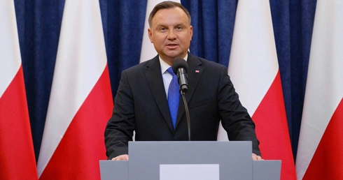 Prezydent: Nie jest w tej chwili rozważane wprowadzenie w Polsce stanu wyjątkowego