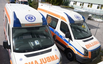 Zarażeni zostali przewiezieni na oddział zakaźny Szpitala Powiatowego w Starachowicach.