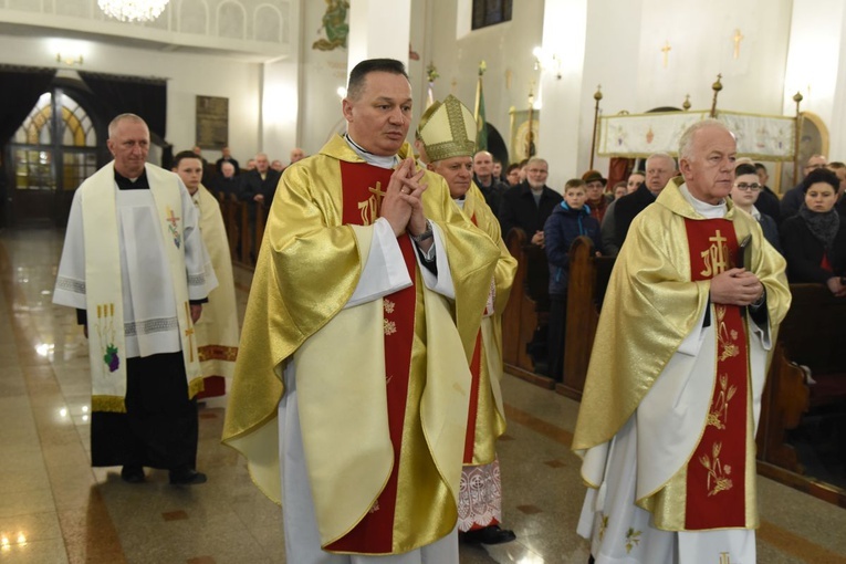 Święci w Książnicach