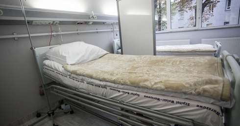Przybywa zakażonych koronawirusem, najbardziej w Warszawie.