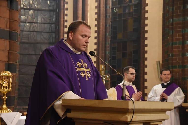 Klerycy MWSD przyjęli posługę akolitatu i lektoratu