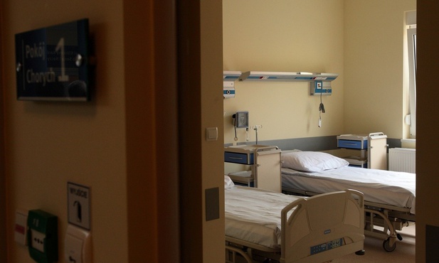 Racibórz. Pierwszy w śląskiem szpital jednoimienny - zakaźny gotowy do przyjęcia pacjentów z koronawirusem. Są dodatkowe respiratory