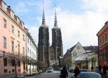 Modlitwa Anioł Pański z katedry wrocławskiej