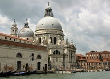 Koronawirus: Burmistrz Wenecji zawierzył miasto Maryi