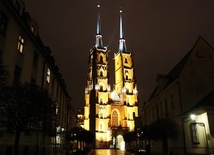 Transmisja Mszy świętej z katedry wrocławskiej