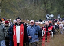 ▲	Tak było w zeszłym roku. Natomiast w tym roku rozważajmy mękę Chrystusa w naszych domach. Więcej: rokitno.org.