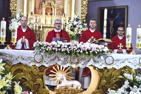 ▲	Transmisja Mszy św. z kościoła pw. św. Antoniego w Pieszycach to jedna z nowych propozycji. Zdjęcie wykonane kilka miesięcy temu.