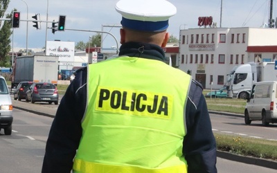 Wyłącznie umundurowani policjanci sprawdzają przestrzeganie kwarantanny