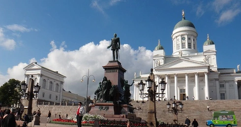 Finlandia: Stan wyjątkowy wydłuży epidemię do pół roku, ale zakażeń będzie mniej