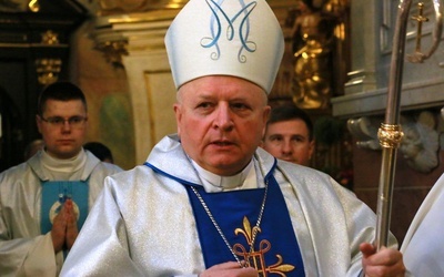 Bp Józef Wróbel.