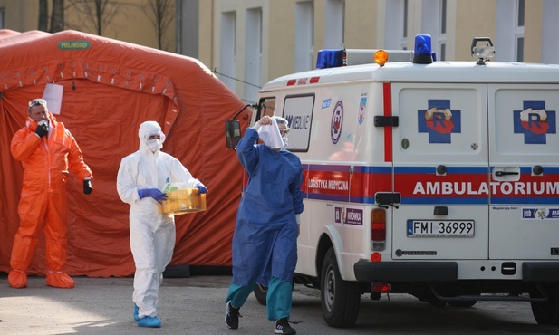 "Pacjent zero" opuścił szpital