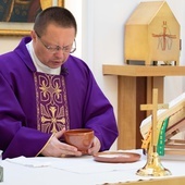 Abp Ryś: Jutro pozostajemy w domach i przeżywamy Eucharystię w domach