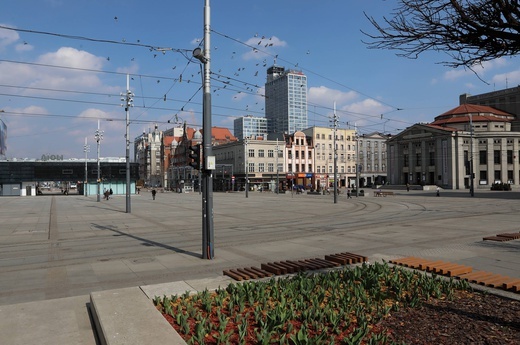 Puste Katowice w czasie epidemii.