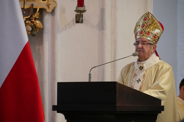 Abp Sławoj Leszek Głódź, metropolita gdański.