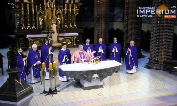 Bp Jan Kopiec: To nie jest łatwa droga, ale cała nasza ufność w Panu