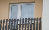 Z Panem Jezusem na ulicach Hałcnowa, wśród domostw parafian