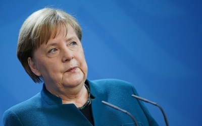 Angela Merkel podda się domowej kwarantannie 