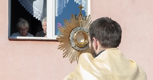 Procesja w Skrzatuszu