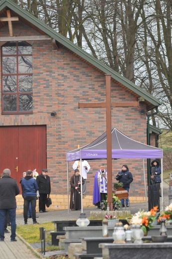 Pogrzeb w Olszanicy podczas stanu epidemii