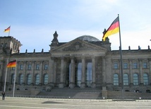 Rząd Niemiec ogłosił pakiet pomocowy dla gospodarki w związku z pandemią COVID-19