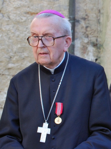 Bp Edward Materski - galeria wspomnieniowa