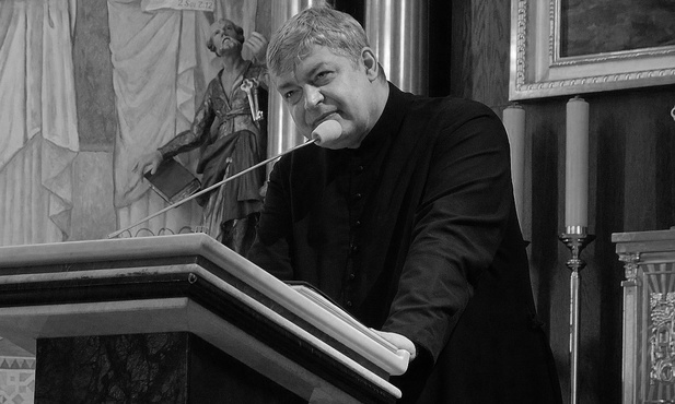 Ks. Piotr Pawlukiewicz 20 października 2018 r. w kościele św. Klemensa w Ustroniu.