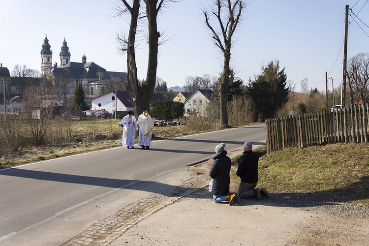 Z Jezusem przez Krzeszów